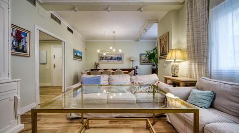 Foto 2 de Piso en venta en Calle Fernando IV, Los Remedios,  Sevilla Capital