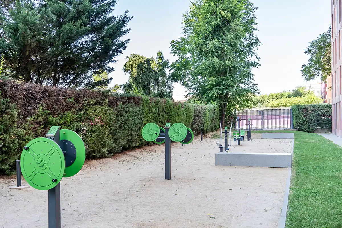 Exterior view of Flat for sale in Madrid  with Community pool