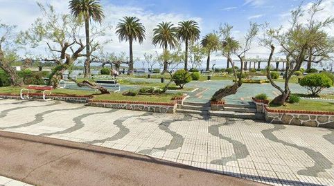 Foto 3 de Piso en venta en Bj Caleruco, Los Castros, Santander