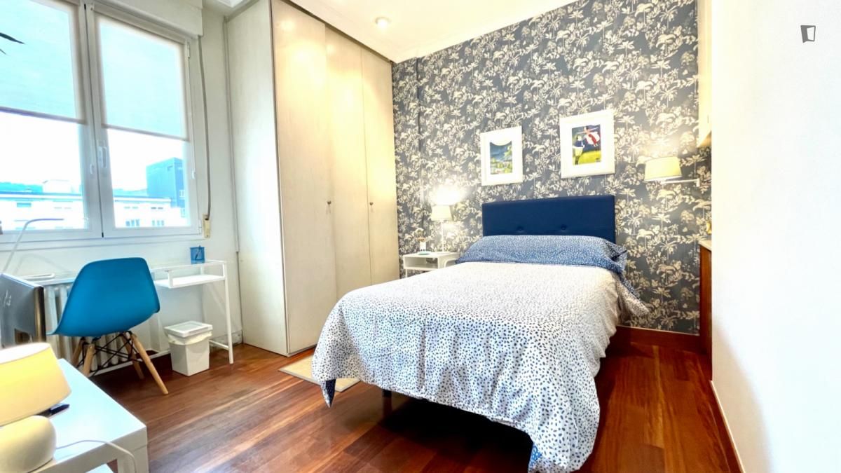 Apartment to share in Sabino Arana - Jesuitas