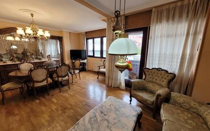 Living room of Flat for sale in Valladolid Capital  with Heating and Balcony