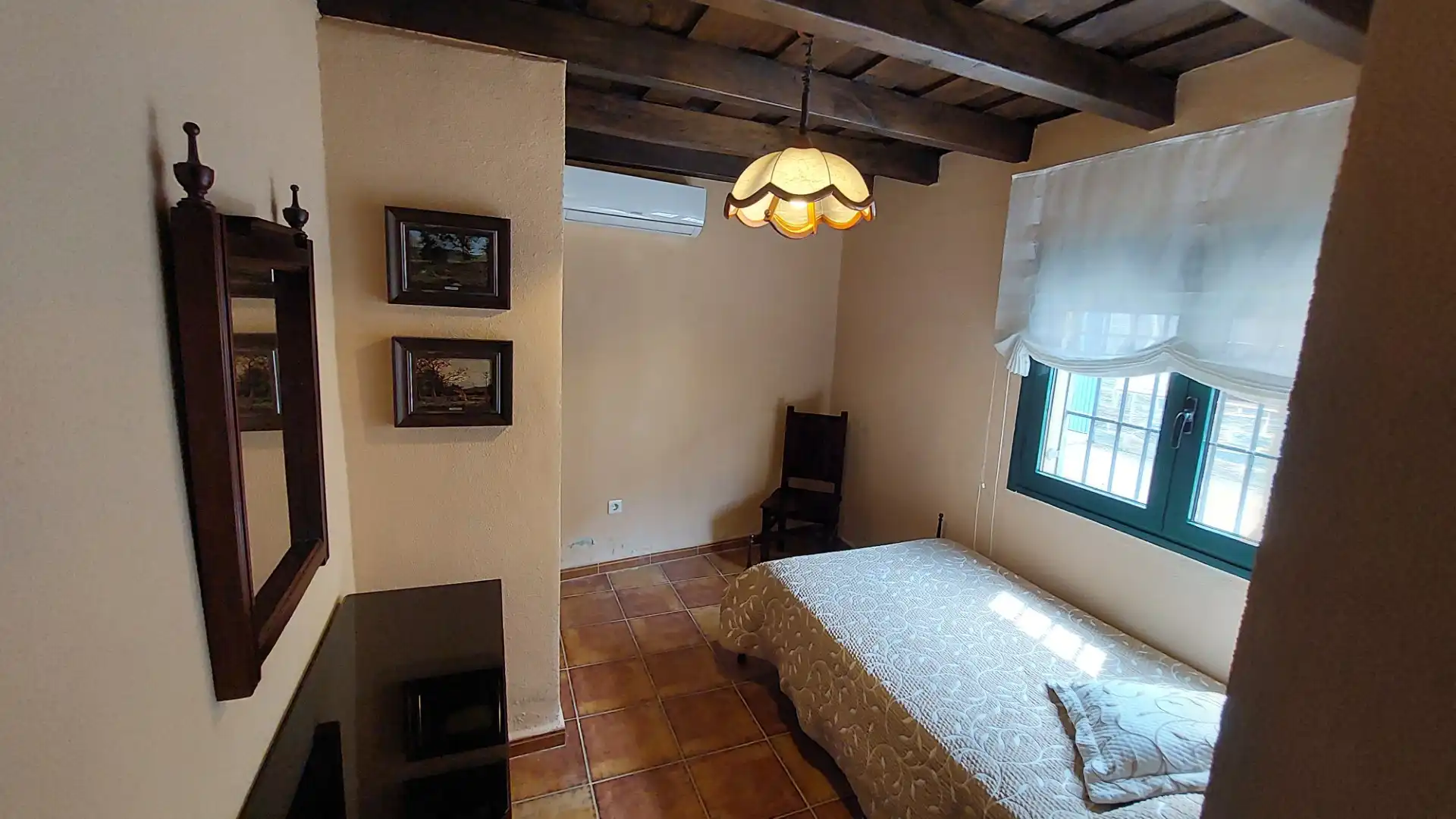 Habitación de Casa o chalet en venta en Zarza de Granadilla con Aire acondicionado, Calefacción y Amueblado