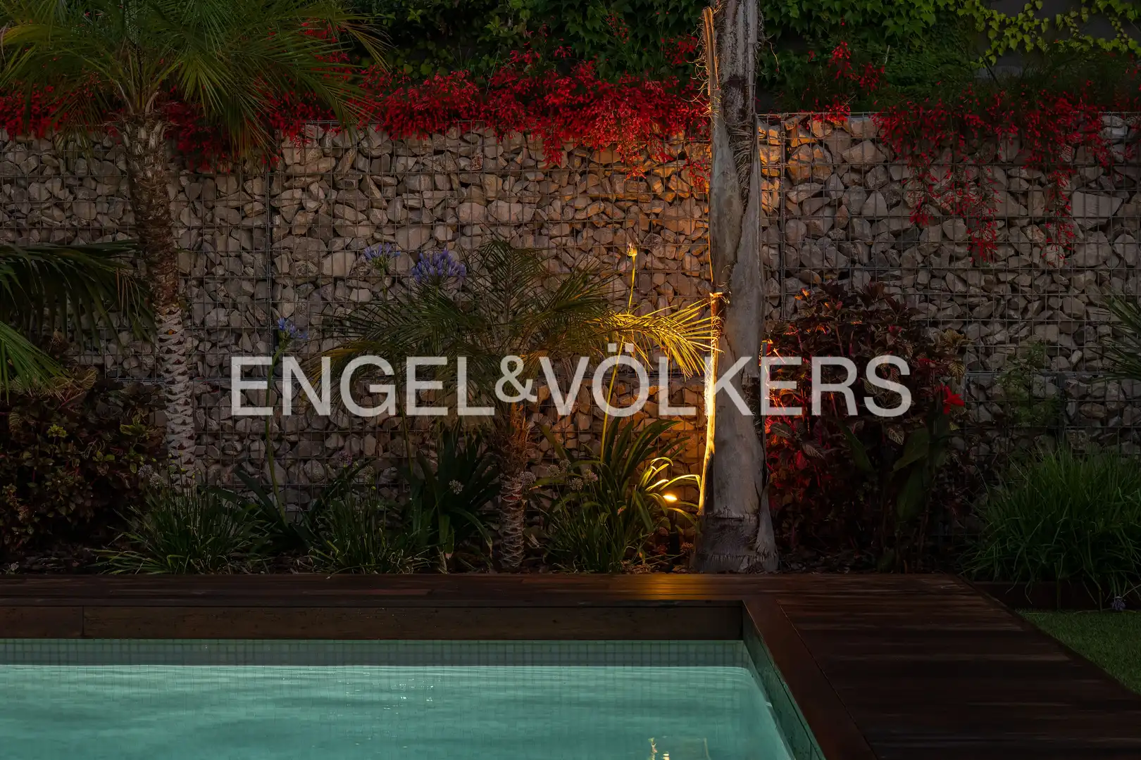 Piscina de Casa o chalet de alquiler en Sant Pere de Ribes con Aire acondicionado, Calefacción y Jardín privado