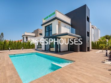 Chalet con balcón en venta en Mar Menor de Cartagena – Cabo de Palos