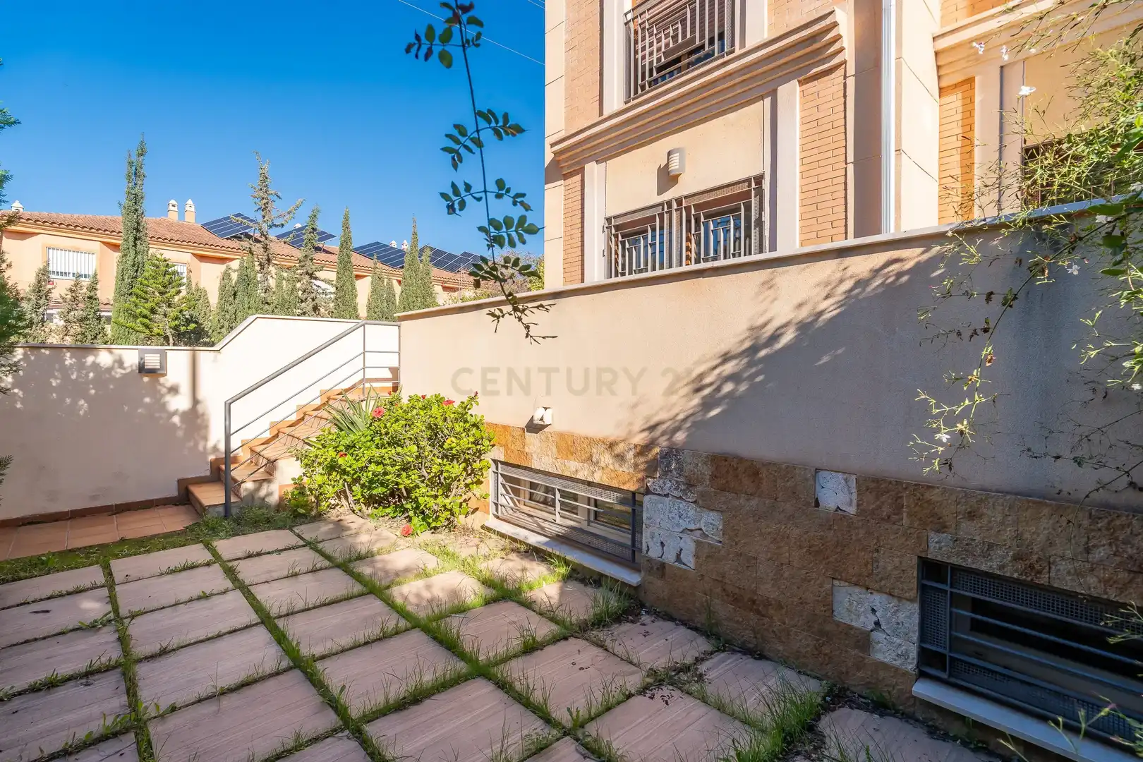 Exterior view of Houses for sale in Málaga  with Air Conditioner, Private garden and Storage room