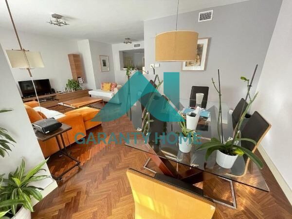 Sala d'estar de Pis de lloguer en Cáceres Capital amb Aire condicionat, Calefacció i Parquet