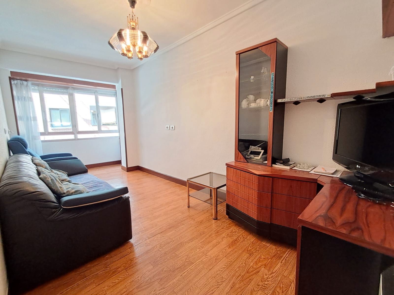 Living room of Flat for sale in Bilbao   with Heating, Oven and Washing machine