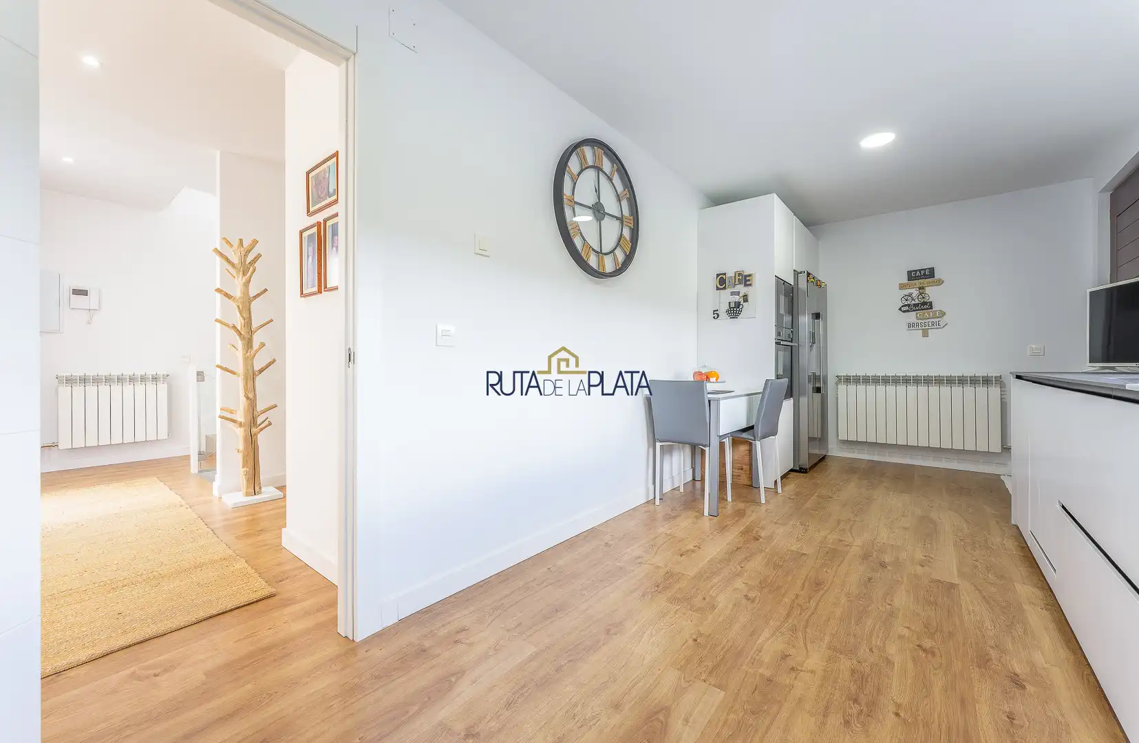 Casa o xalet en venda en Roales amb Calefacció, Jardí privat i Parquet