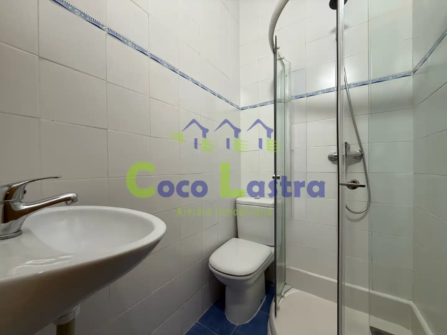 Badezimmer von Wohnung zur Miete in Salamanca mit Heizung, Privatgarten und Parkett