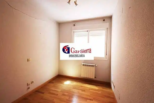 Habitación de Piso en venta en Valdemoro con Calefacción, Trastero y Piscina comunitaria