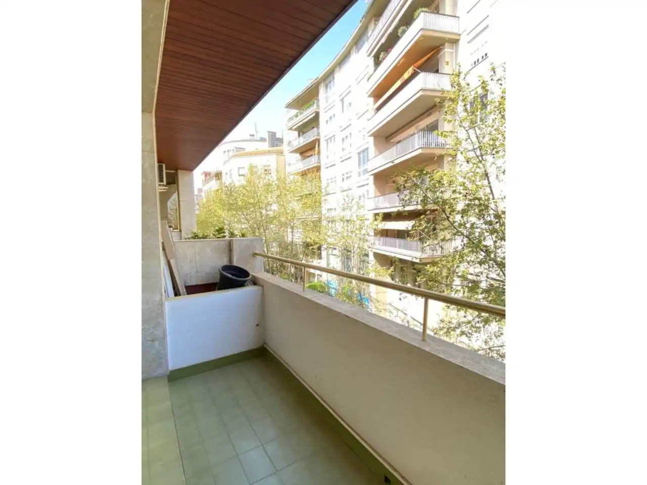 Wohnung zur Miete in Calle Republica, Centre