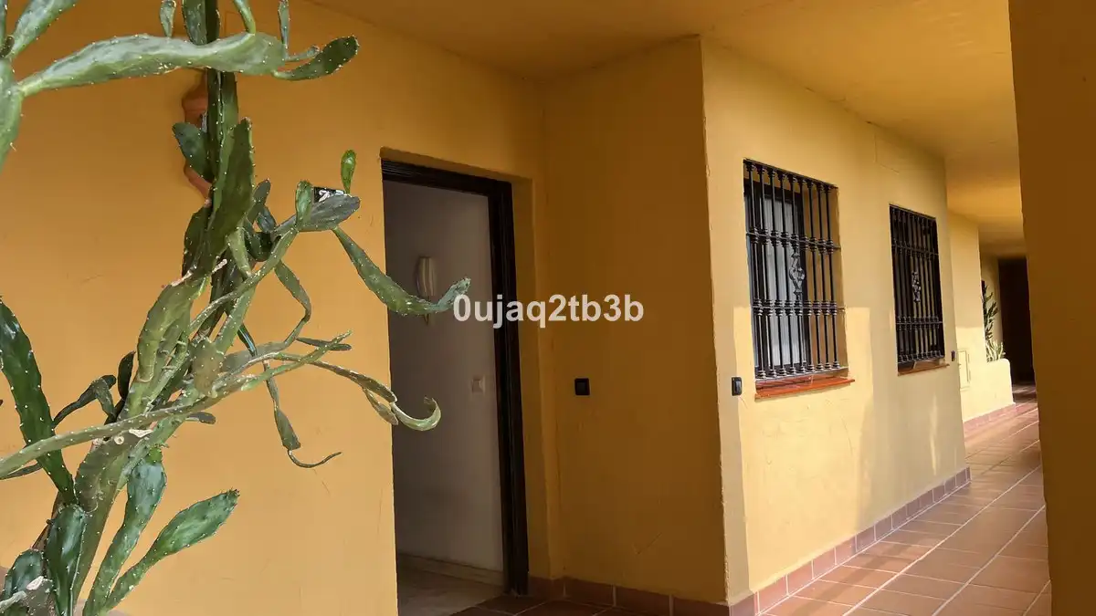 Terrassa de Apartament en venda en Estepona amb Aire condicionat, Terrassa i Piscina comunitària