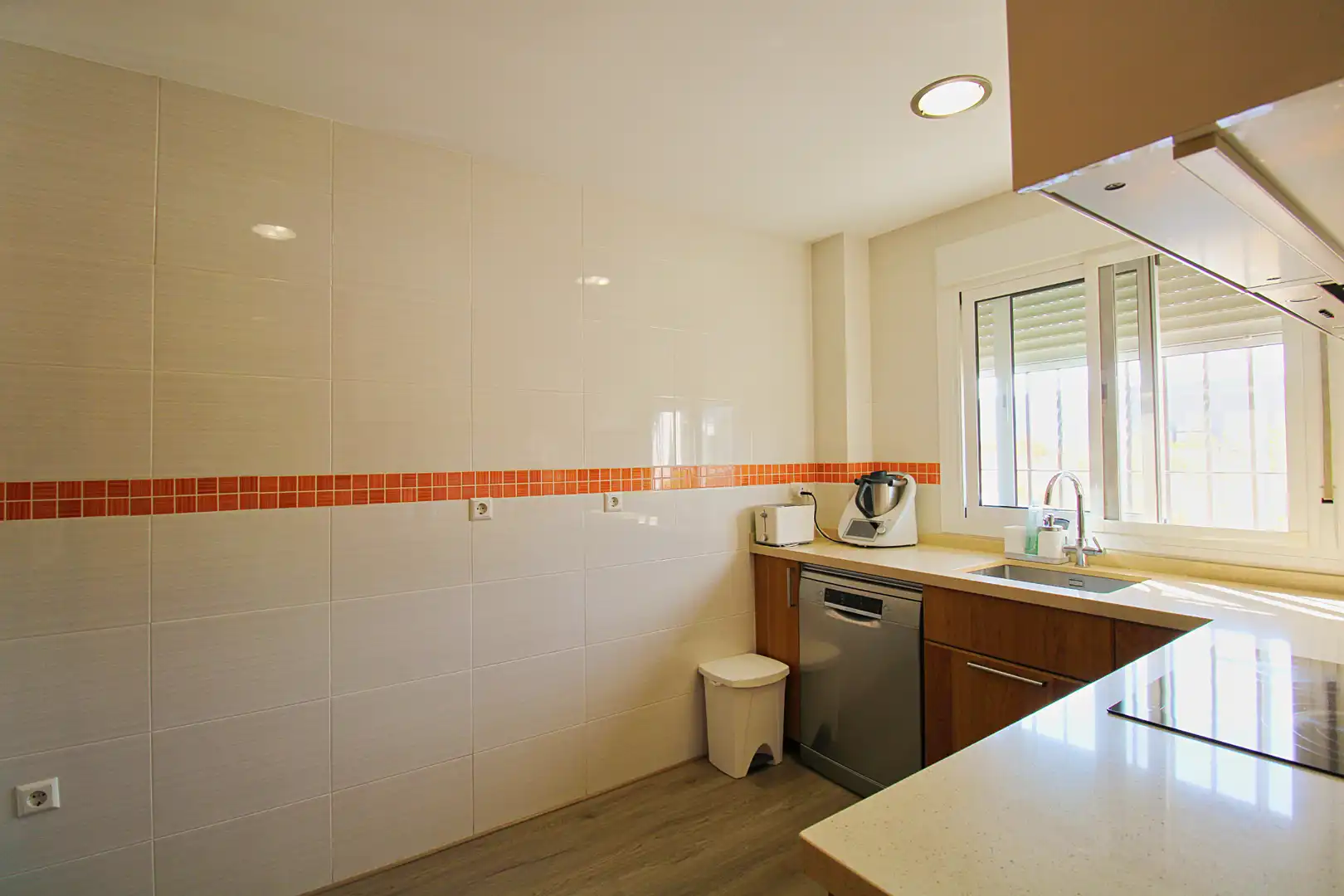 Cocina de Casa adosada en venta en Alhaurín de la Torre con Aire acondicionado, Jardín privado y Terraza