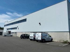 Nave industrial en Alquiler en Carral