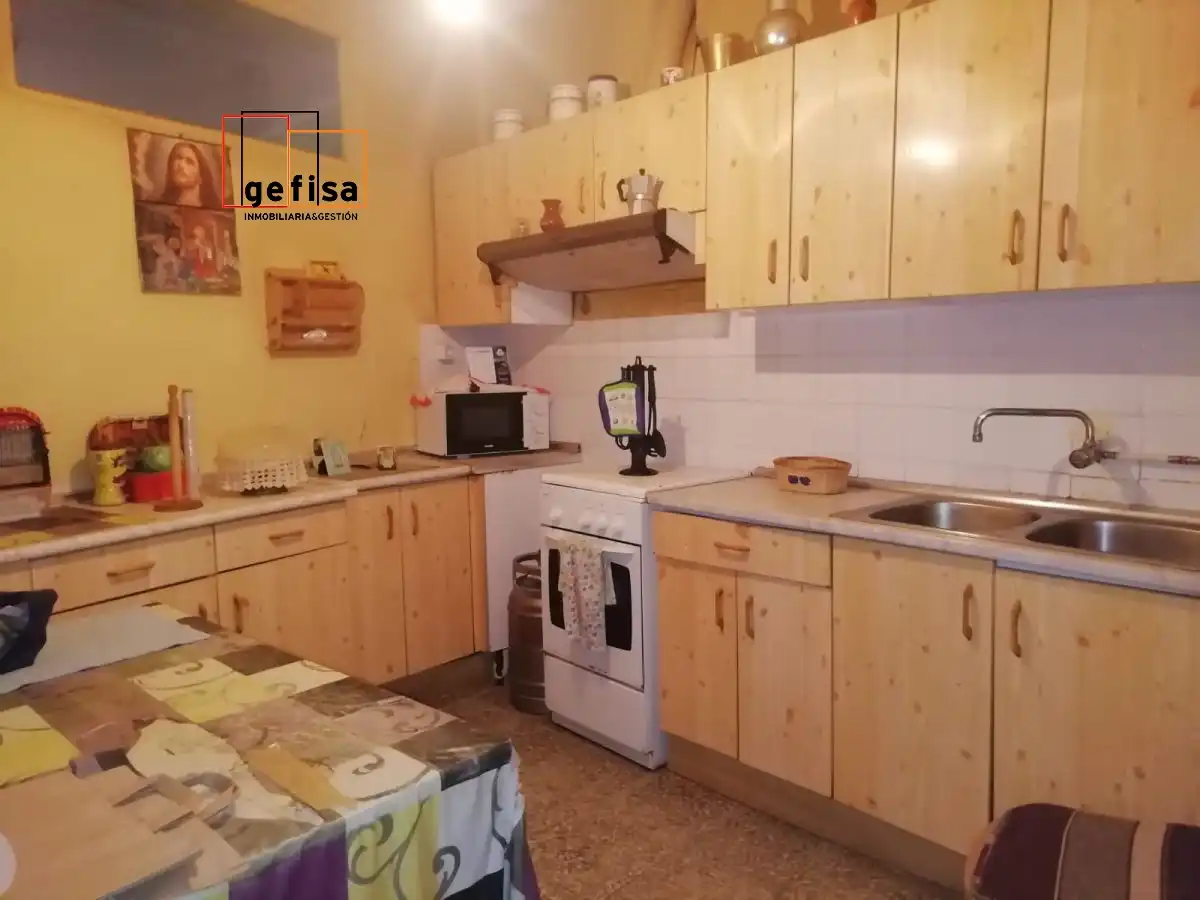 Cuina de Casa o xalet en venda en Valdepeñas amb Traster i Balcó