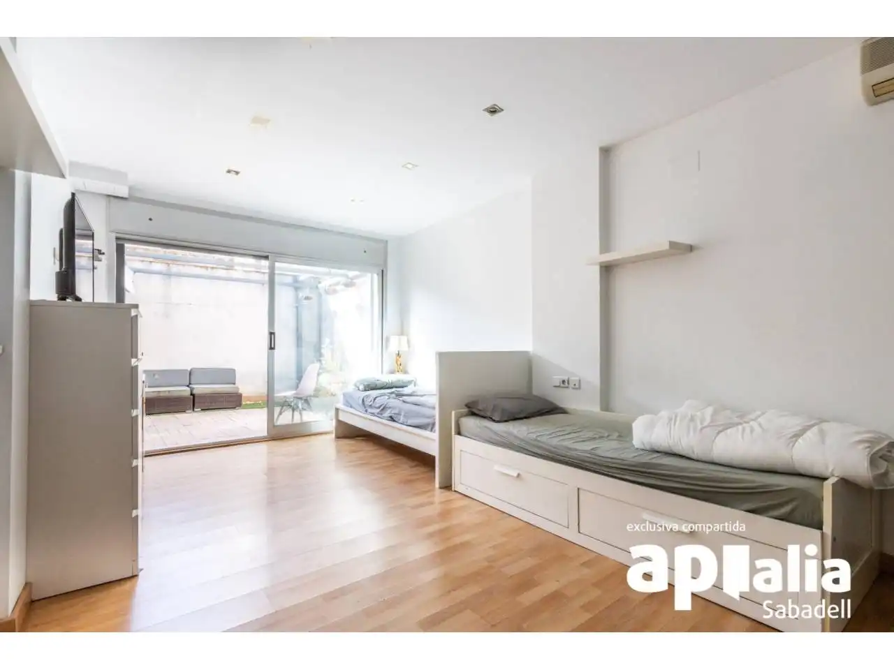 Habitación de Casa o chalet en venta en Sabadell con Aire acondicionado, Calefacción y Jardín privado
