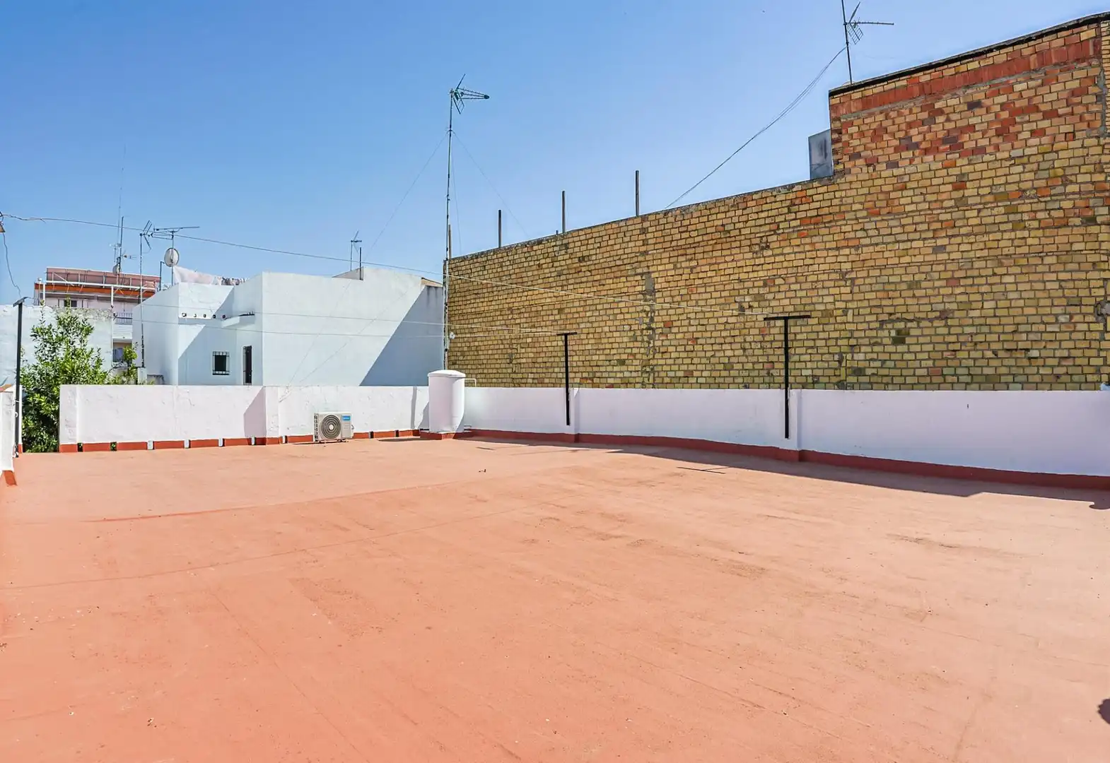 Terraza de Casa o chalet en venta en Sevilla con Aire acondicionado y Terraza