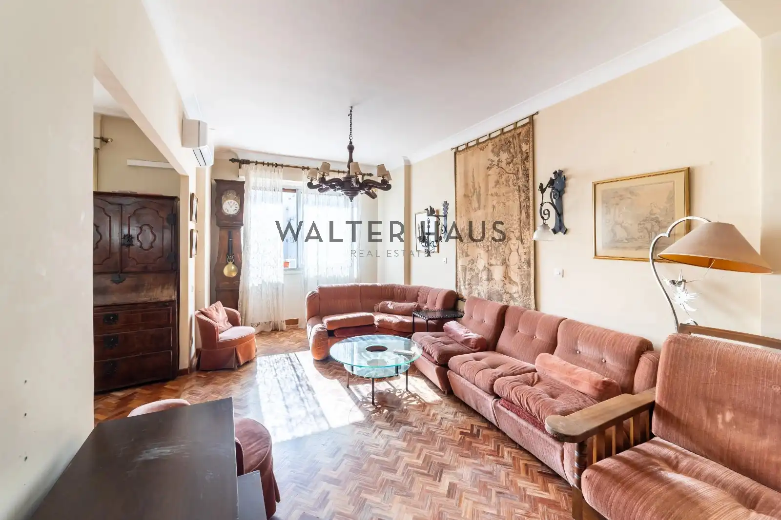 Living room of Flat for sale in Madrid  with Air Conditioner and Heating