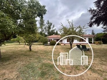Casa con jardín en venta en Merindad de Montija