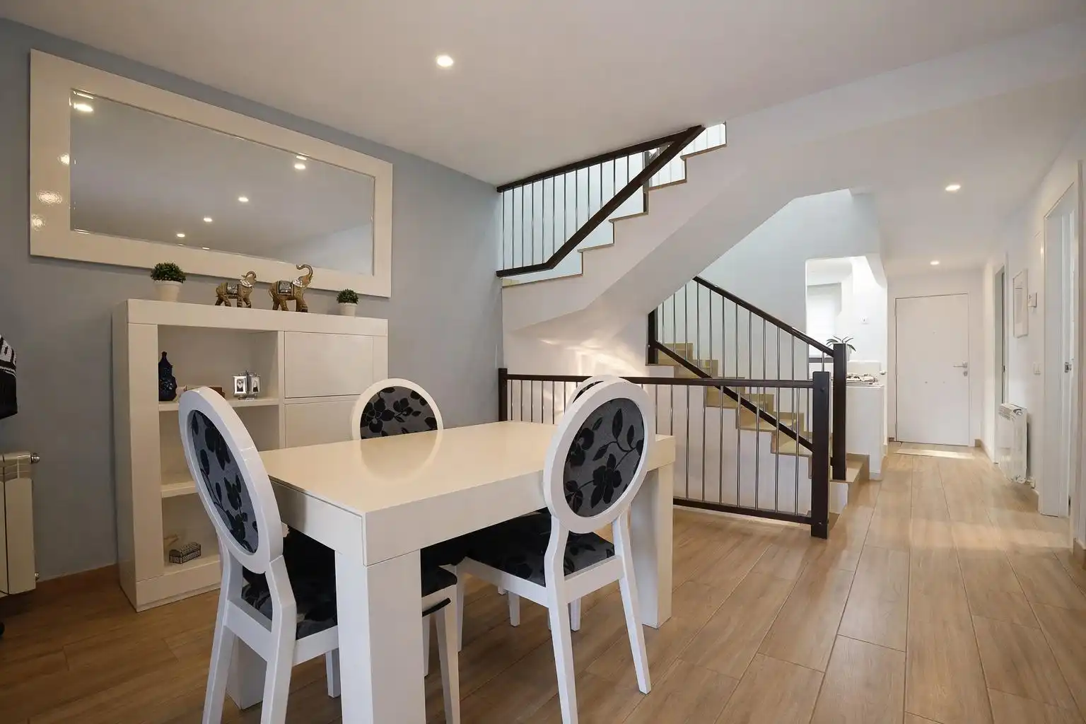 Comedor de Casa adosada en venta en Vilallonga del Camp con Aire acondicionado, Calefacción y Jardín privado