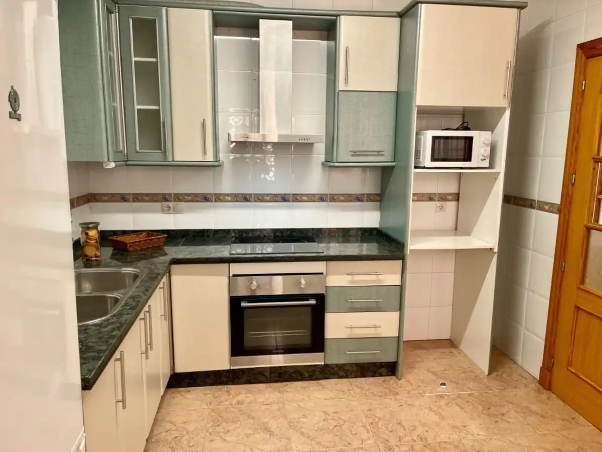 Cocina de Piso de alquiler en El Ejido con Aire acondicionado, Amueblado y Lavadora