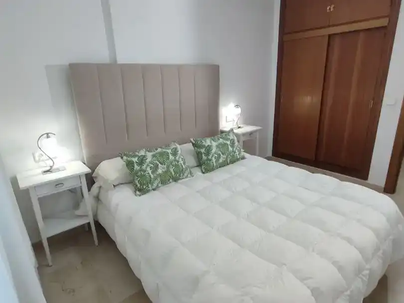 Bedroom of Flat for sale in Mijas