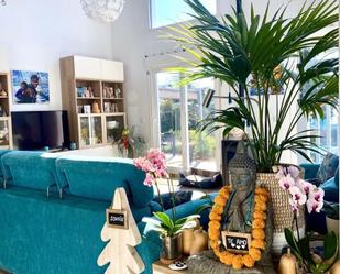 Living room of House or chalet for sale in Alella  with Air Conditioner, Heating and Terrace