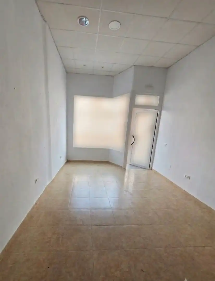 Gemischtgenutztes Gebäude zum Verkauf in Parque de la Constitución 5a, imagen 2