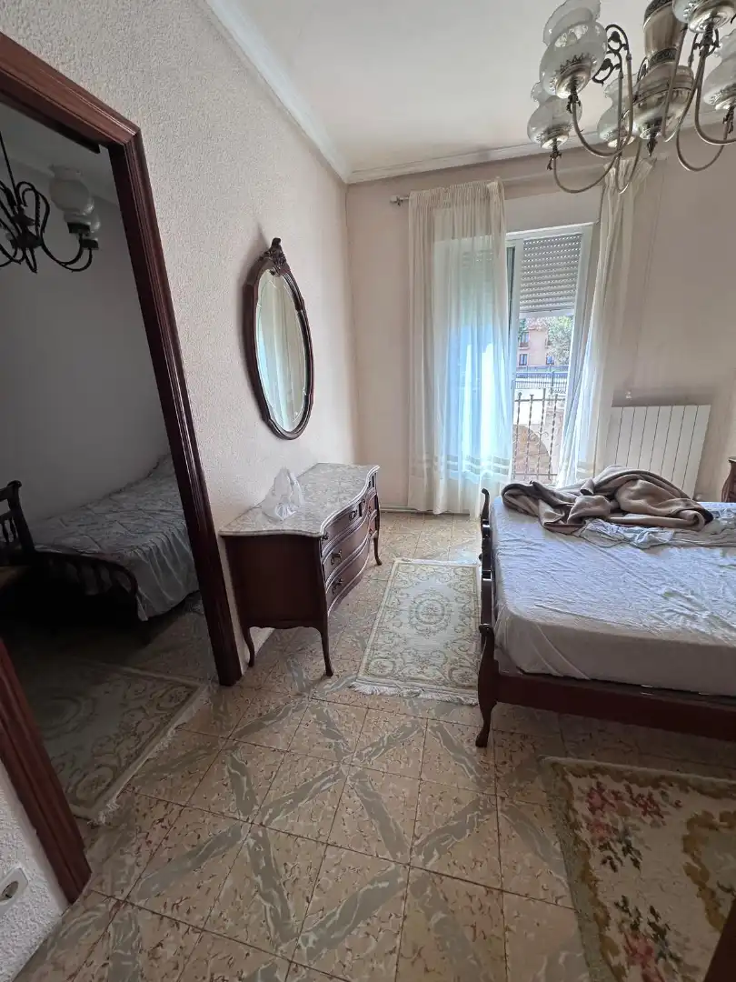 Habitación de Casa o chalet en venta en Cenicero con Calefacción, Trastero y Balcón