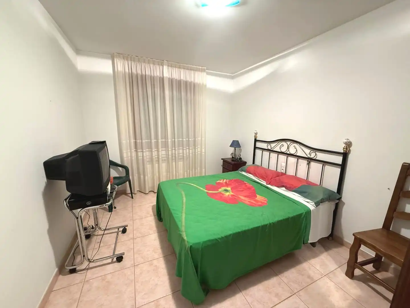 Schlafzimmer von Wohnung zum Verkauf in Alcolea de Cinca mit Klimaanlage, Heizung und Terrasse
