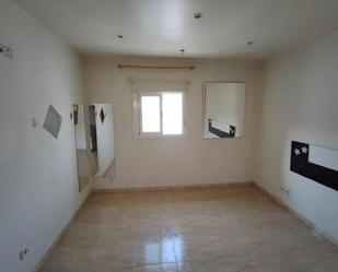 Bedroom of Flat for sale in Parla