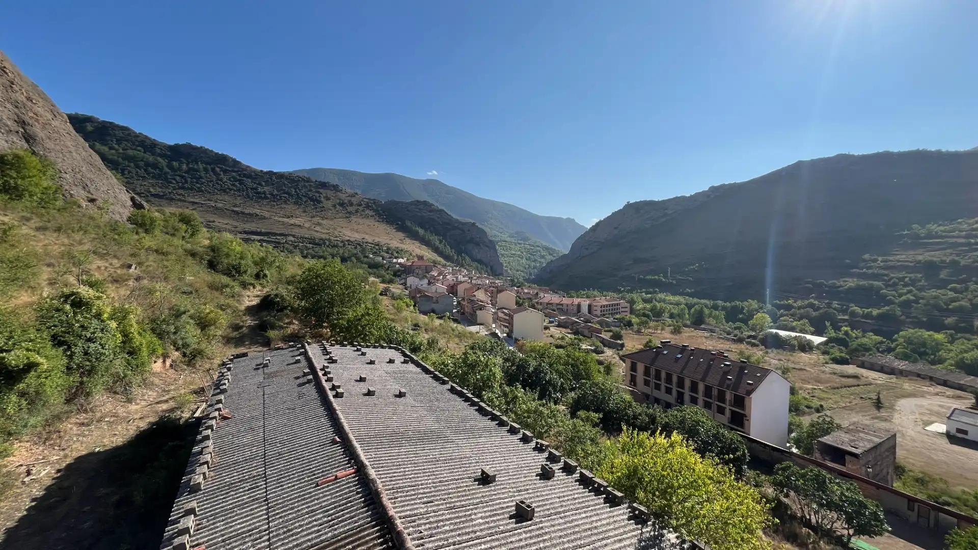 Vista exterior de Edificio en venta en Pedroso