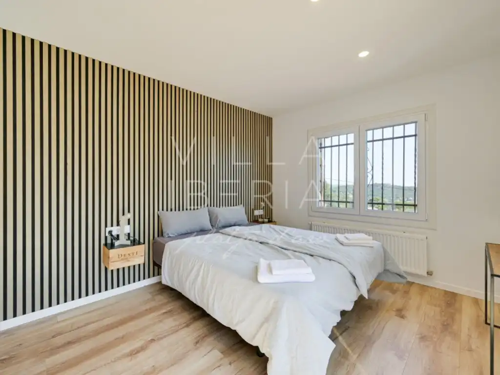 Habitación de Casa o chalet en venta en Castell d'Aro, Platja d'Aro i s'Agaró con Aire acondicionado, Calefacción y Jardín privado