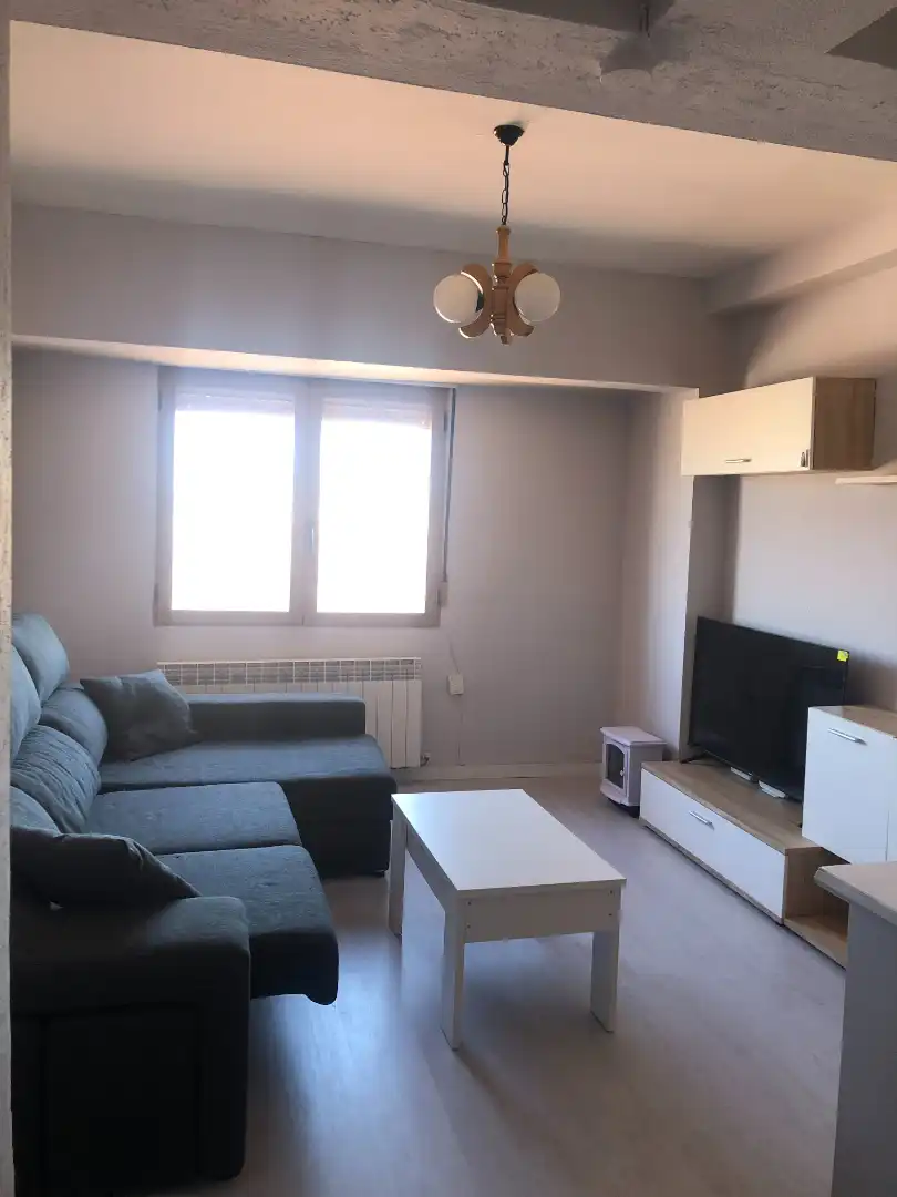 Piso con terraza en venta en Calle Basilio Miranda, imagen 6