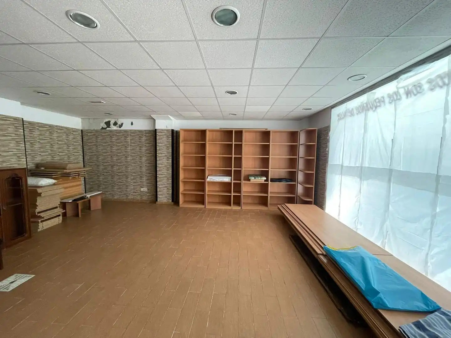 Local comercial en venta en Calle Río Mandeo 5, imagen 3