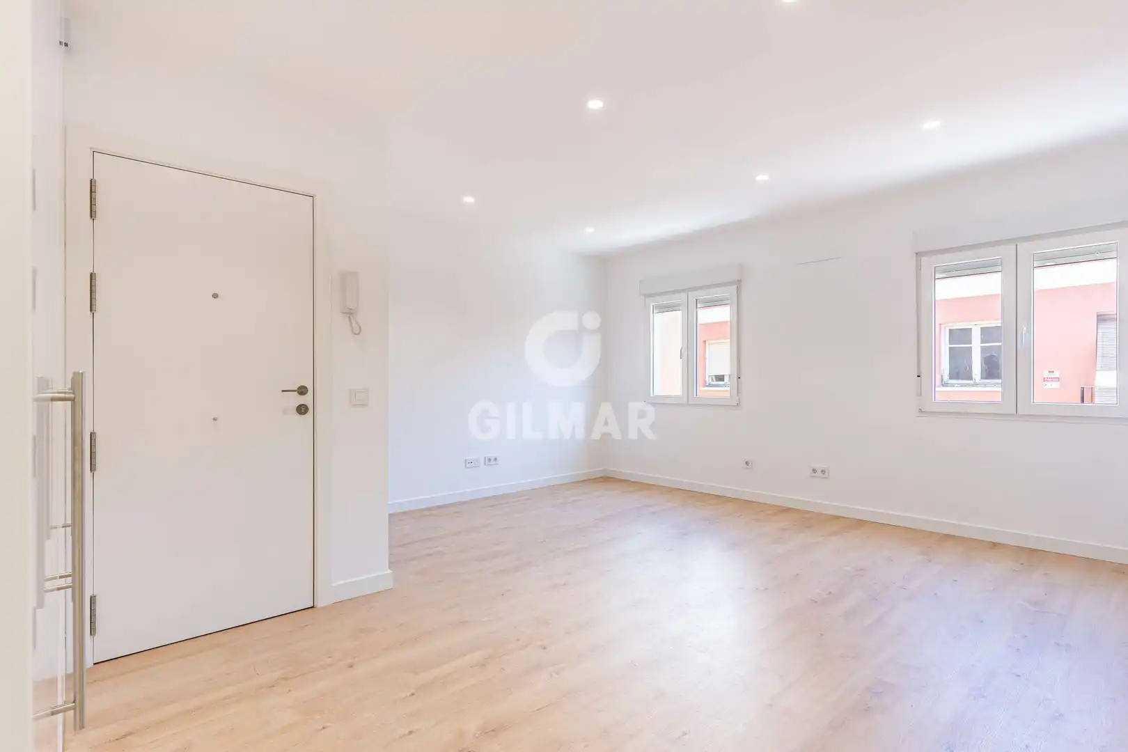 Habitación de Piso en venta en  Madrid Capital con Calefacción
