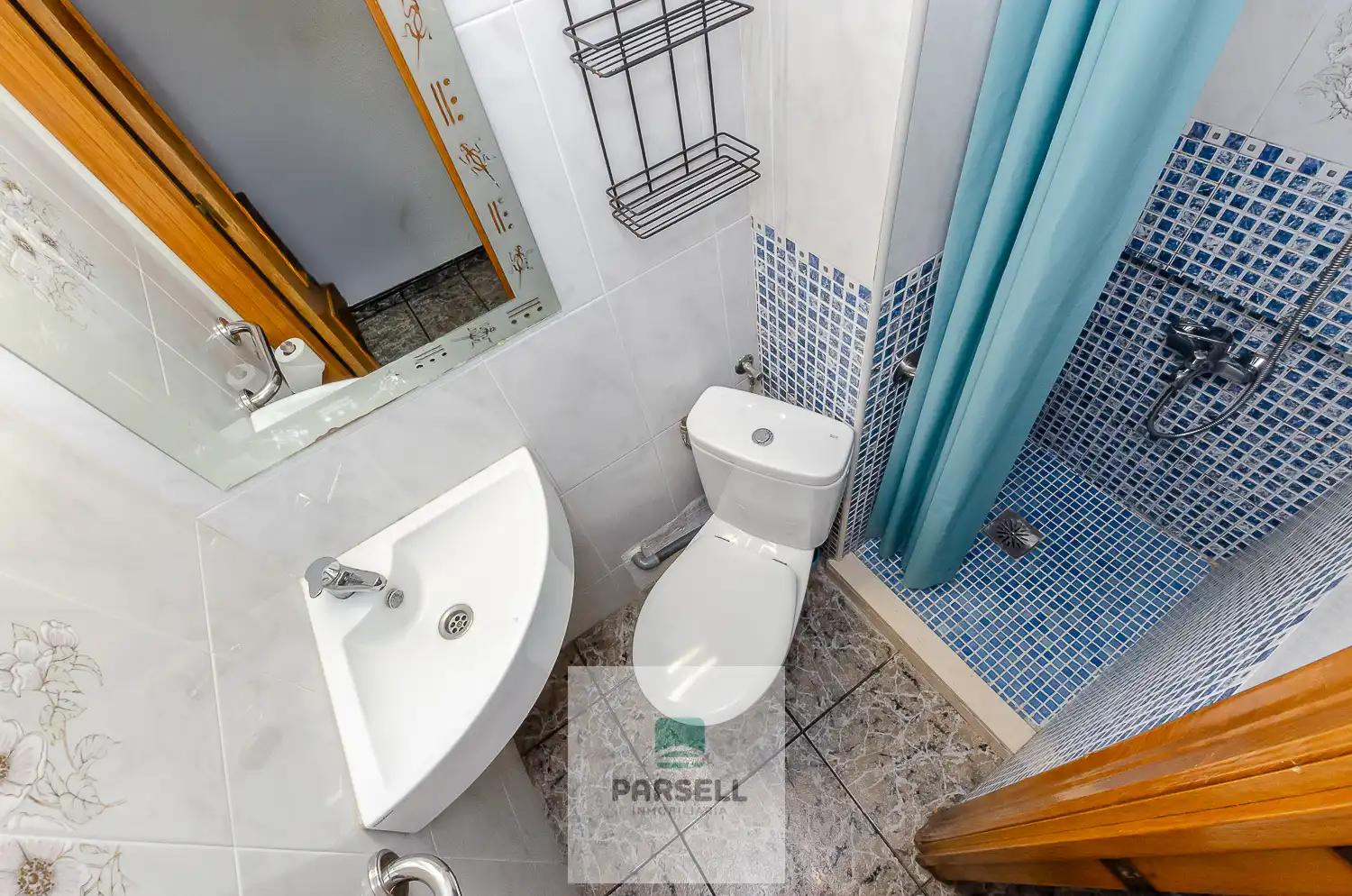Baño de Piso en venta en Badalona con Horno