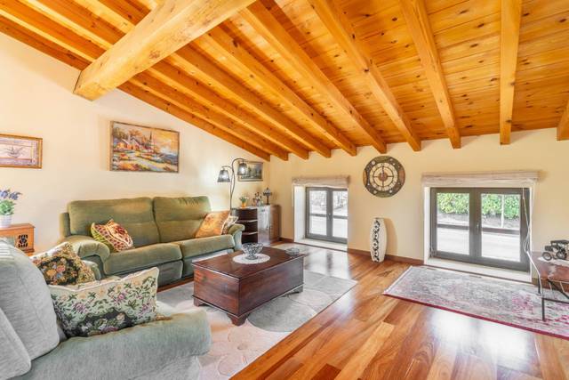 Casa-chalet en Venta en Barrio Casas de Alea , 20 en Colunga