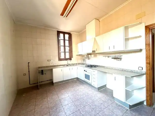 Cocina de Casa o chalet en venta en Rocafort con Calefacción, Jardín privado y Terraza