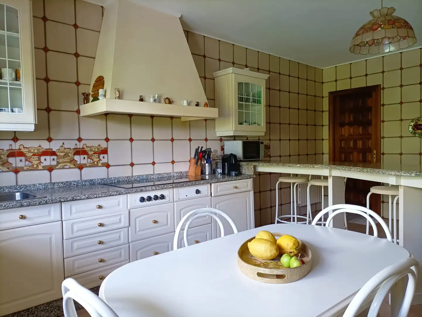Cocina de Casa o chalet de alquiler en A Guarda   con Calefacción, Jardín privado y Parquet