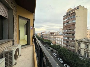 Bureau avec ascenseur à louer à Centro