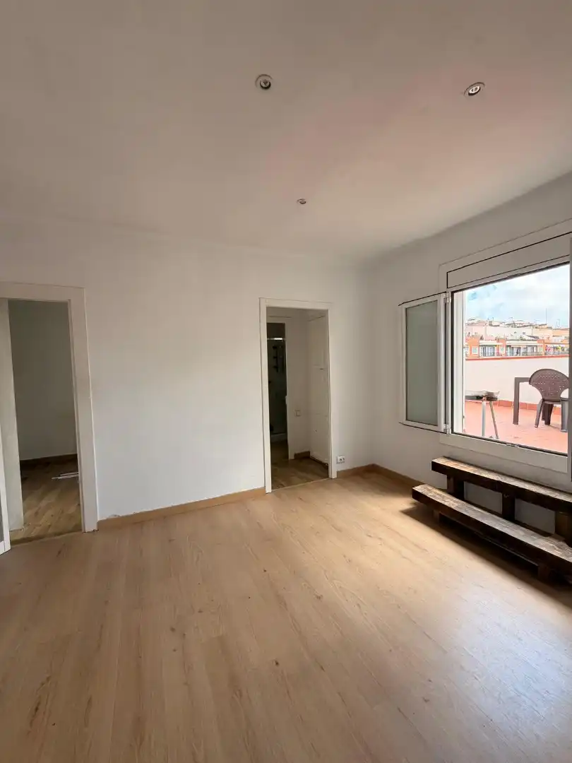 Bedroom of Attic for sale in Barcelona  with Air Conditioner, Heating and Parquet flooring