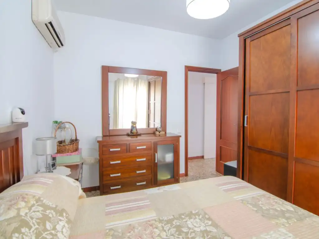Dormitori de Casa o xalet en venda en La Rinconada