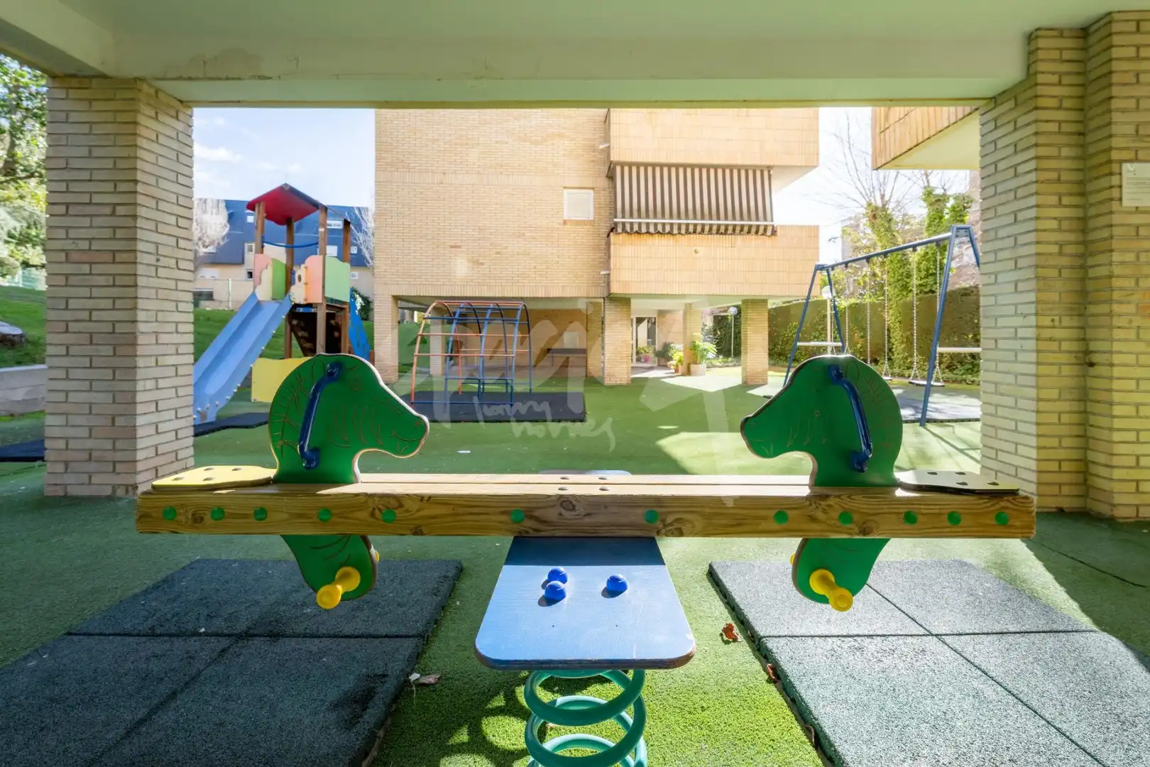 Terraza de Piso en venta en Majadahonda con Calefacción, Jardín privado y Terraza