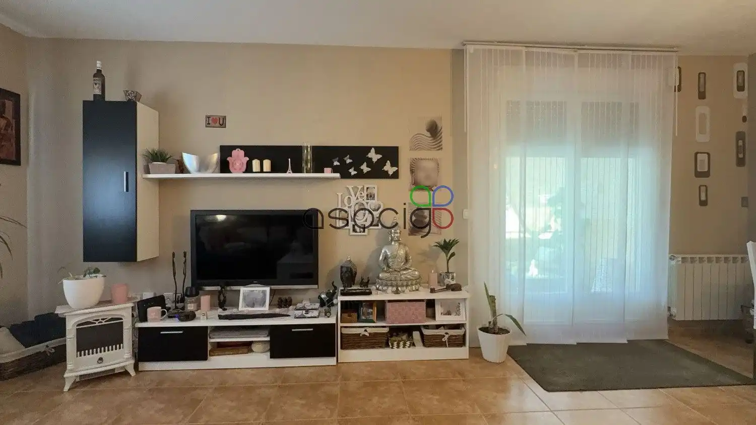 Sala de estar de Casa adosada en venta en Cabanillas del Campo con Calefacción, Jardín privado y Terraza