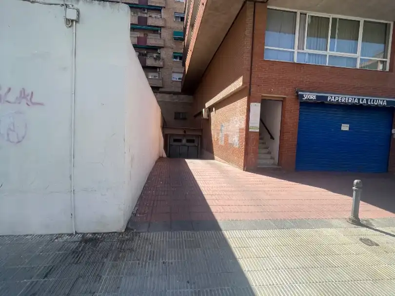 Individual to rent in Carrer Sant Joan de Mata 7