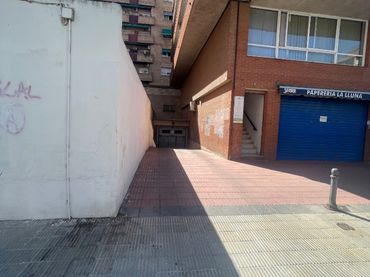 Einzelparkplatz zur Miete in Carrer Sant Joan de Mata 7