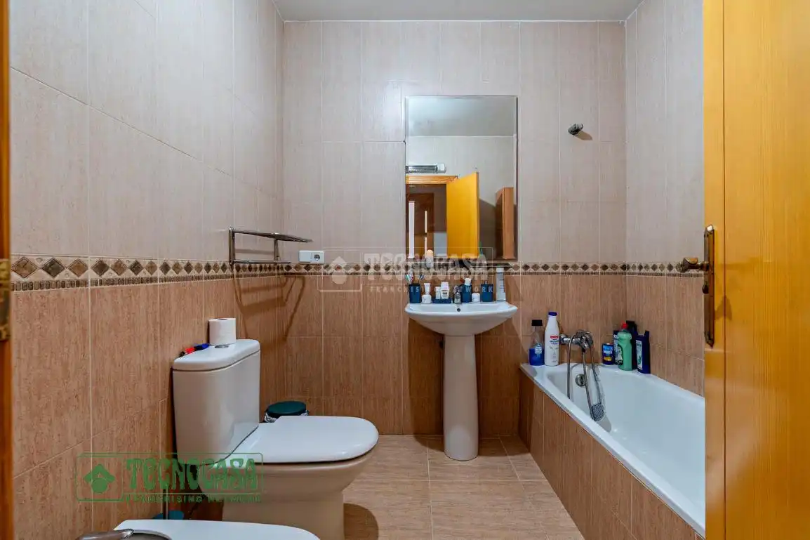 Bathroom of Flat for sale in Roquetas de Mar  with Air Conditioner