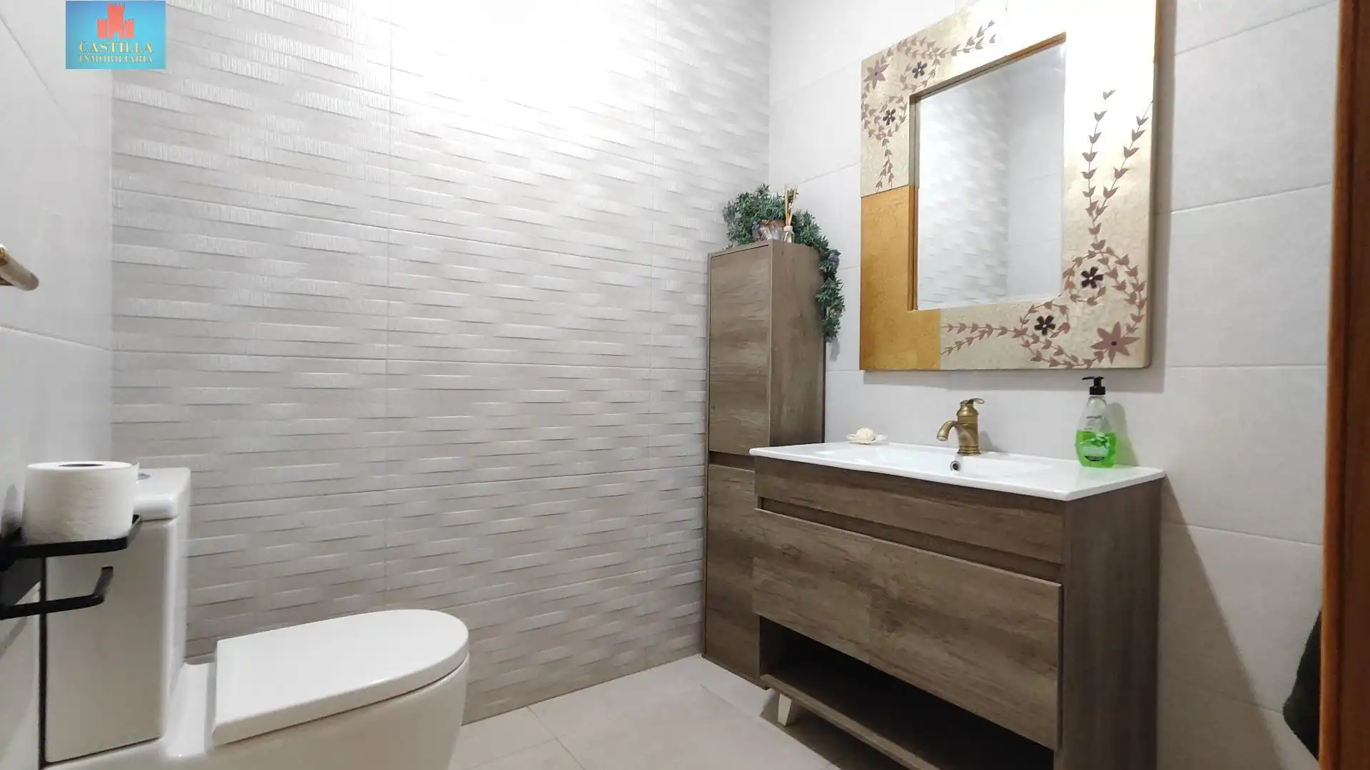 Baño de Finca rústica en venta en Muñopepe con Calefacción, Jardín privado y Trastero