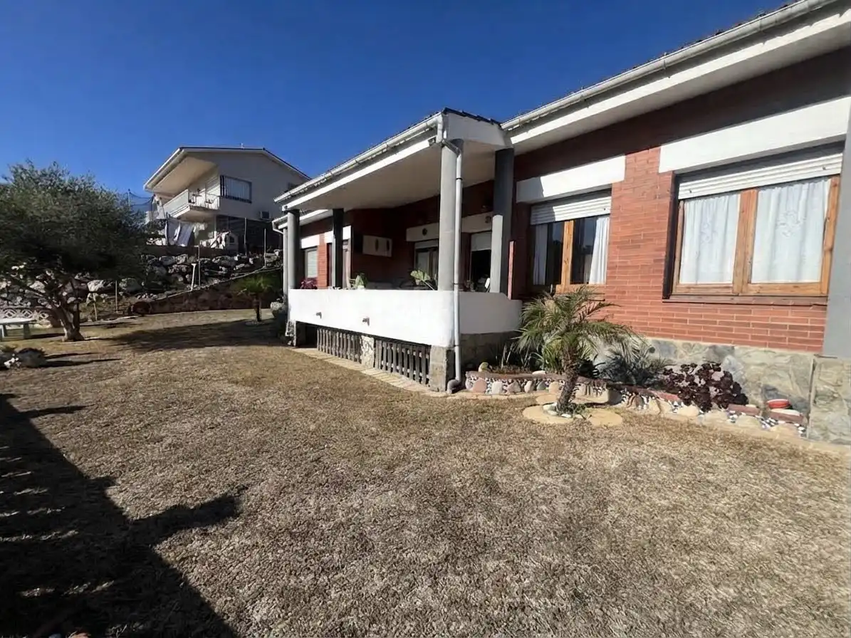 Villa con giardino in vendita a Avinguda dels Arbres, imagen 40